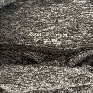 Gray aerie leggings with pockets